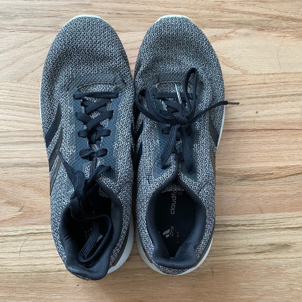 Adidas gray sneakers